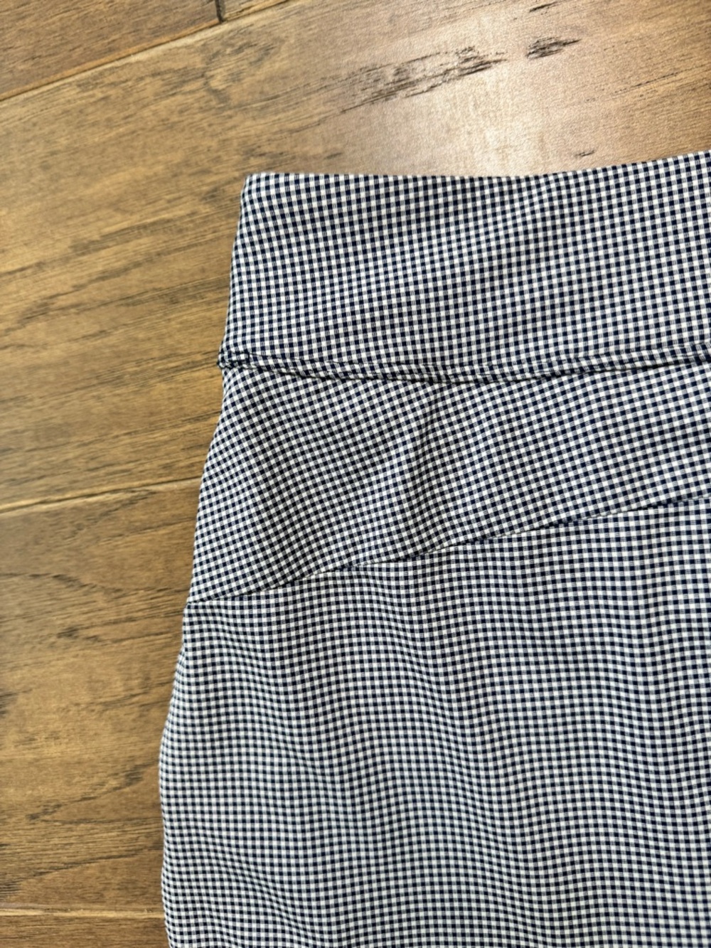 Greg Norman Golf Navy and White Gingham Check Women’s Skort Skirt - Picture 9 of 10